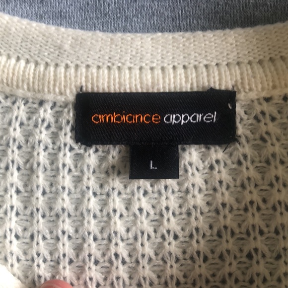 Cream sweater - Picture 3 of 3